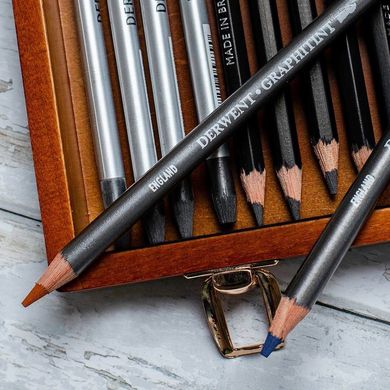 Набір чорнографітних акварельних олівців Sketching, дерев'яна коробка, 72 штуки, Derwent